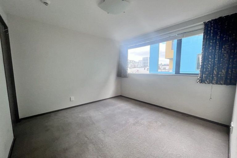 Photo of property in Dual Apartments, 401/142 Vivian Street, Te Aro, Wellington, 6011
