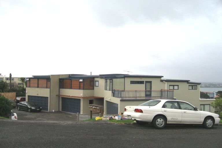Photo of property in 1/4 Huka Road, Birkenhead, Auckland, 0626