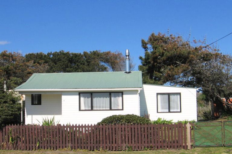 Photo of property in 4 Barber Street, Foxton Beach, Foxton, 4815