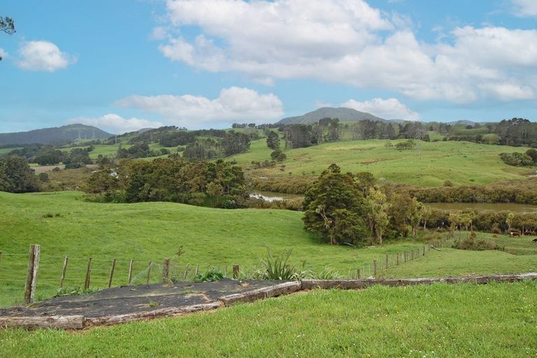 Photo of property in 126 Oneriri Road, Kaiwaka, 0573