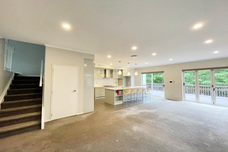 Photo of property in 9 Lucca Crescent, Flat Bush, Auckland, 2019