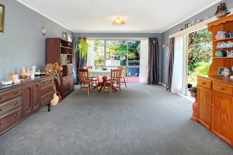 Photo of property in 18 Brown Terrace, Foxton Beach, Foxton, 4815
