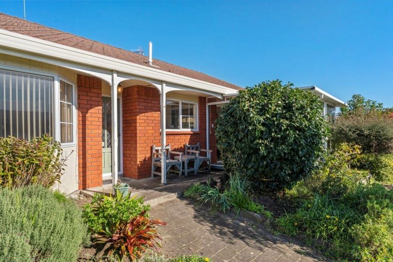 Photo of property in 1 Marwood Place, Mount Maunganui, 3116
