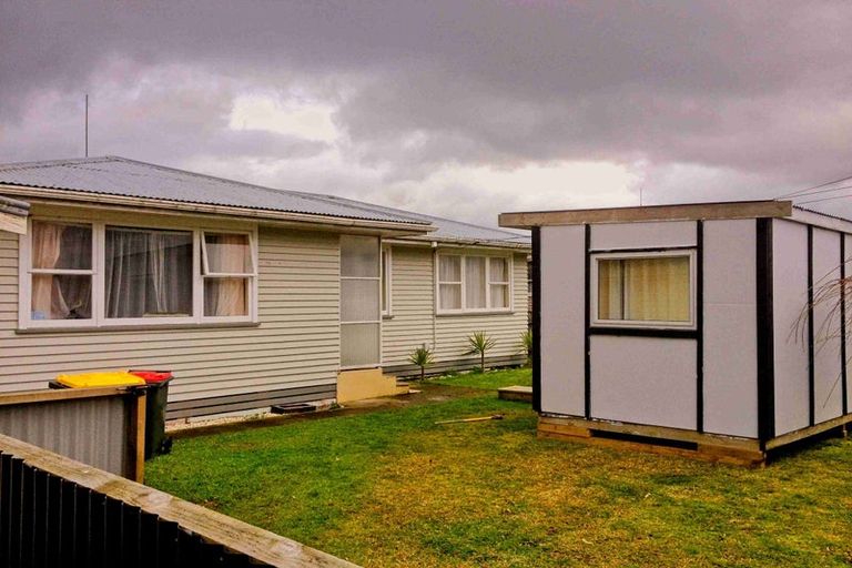 Photo of property in 23 Logan Street, Fairy Springs, Rotorua, 3015