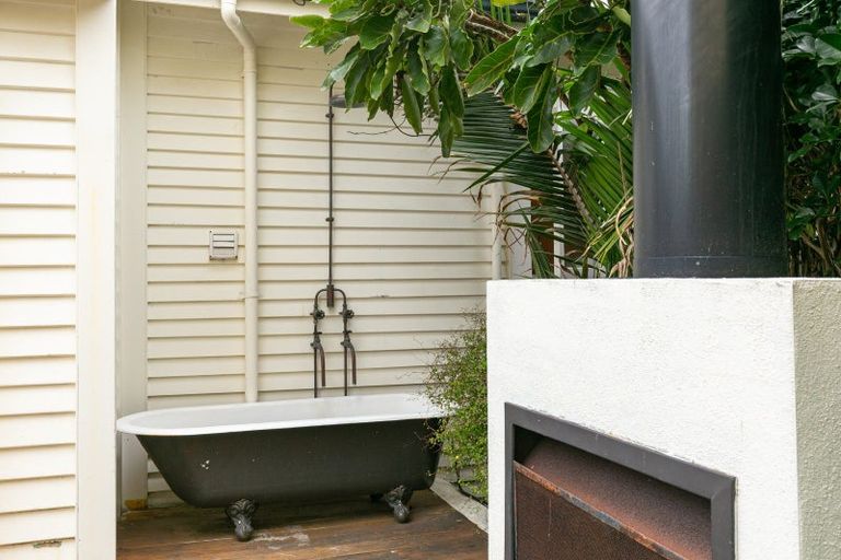 Photo of property in 83 Miramar Avenue, Miramar, Wellington, 6022