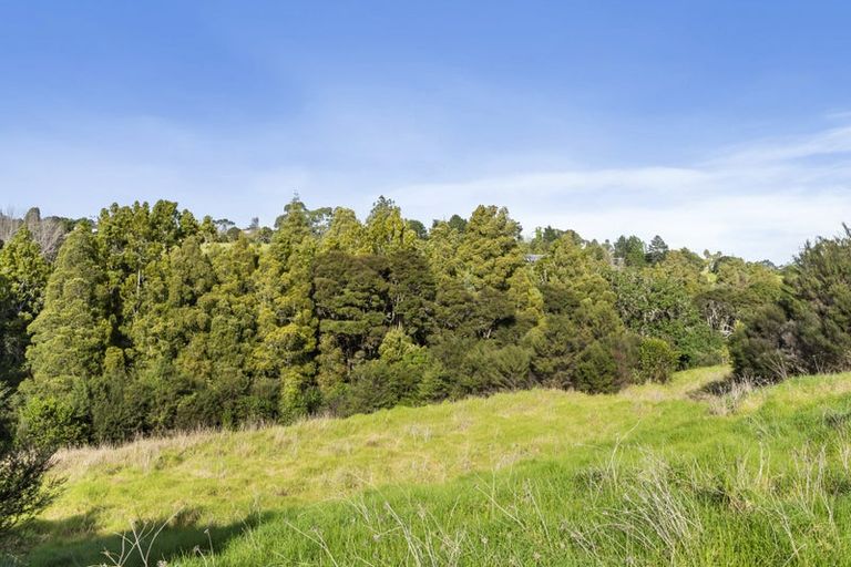 Photo of property in 88 Vaughans Road, Long Bay, Auckland, 0792