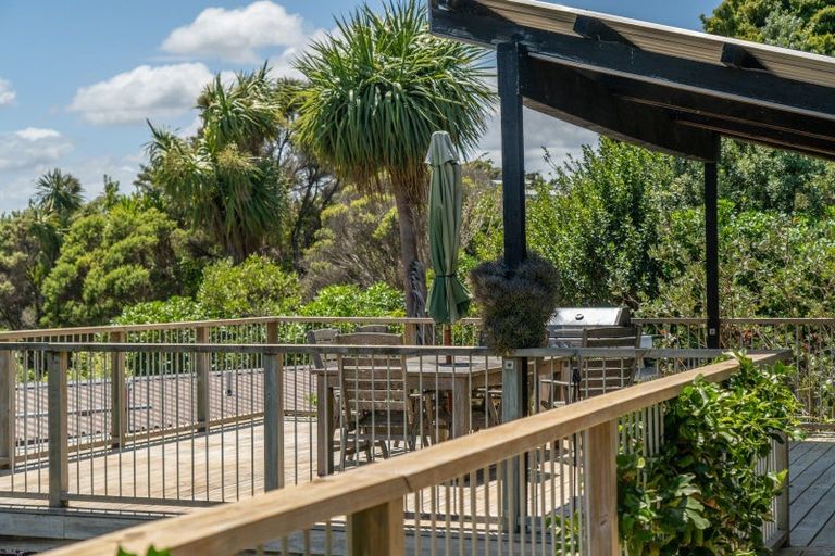 Photo of property in 12 Park Drive, Raglan, 3225