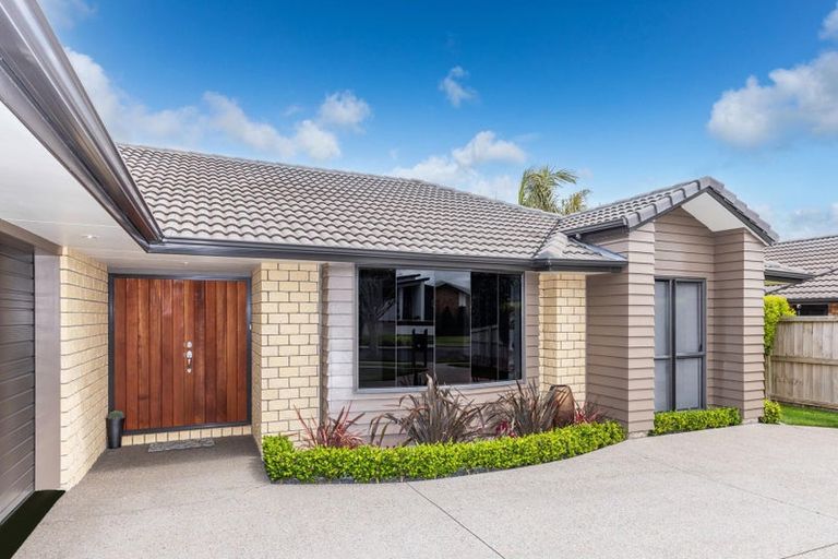 Photo of property in 8 Compton Grove, Huntington, Hamilton, 3210