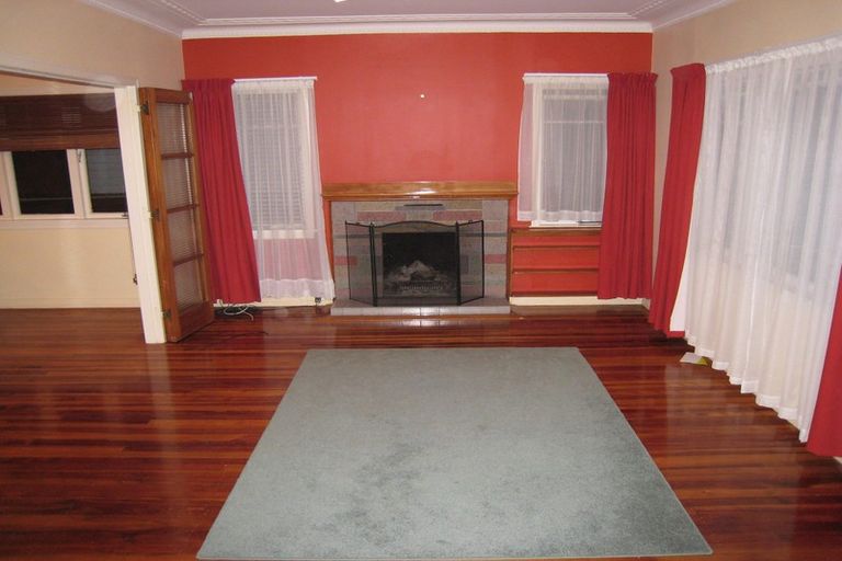 Photo of property in 1/3 Aorangi Place, Birkenhead, Auckland, 0626