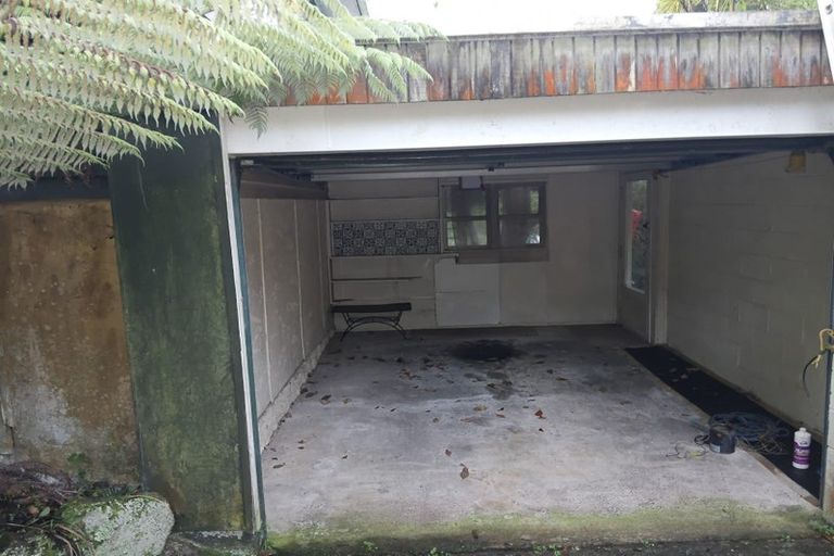 Photo of property in 184 Old Titirangi Road, Titirangi, Auckland, 0604