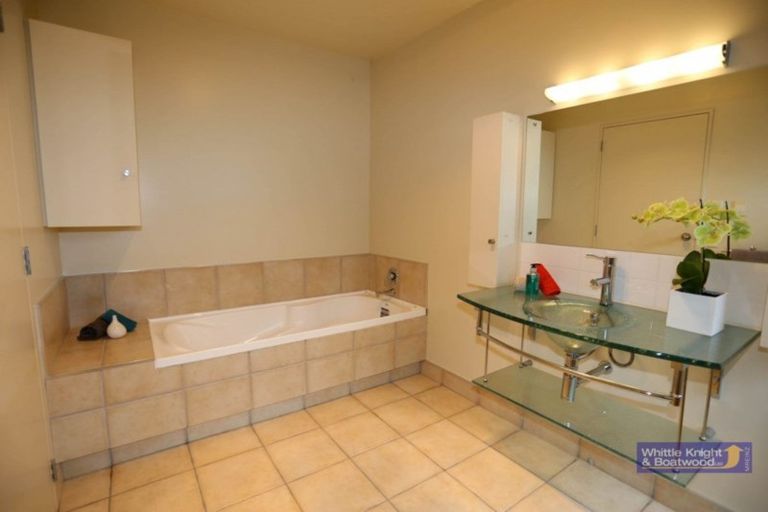 Photo of property in 103 Hawthornden Road, Avonhead, Christchurch, 8042