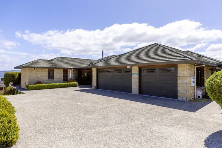 Photo of property in 6 Maniapoto Grove, Waipahihi, Taupo, 3330