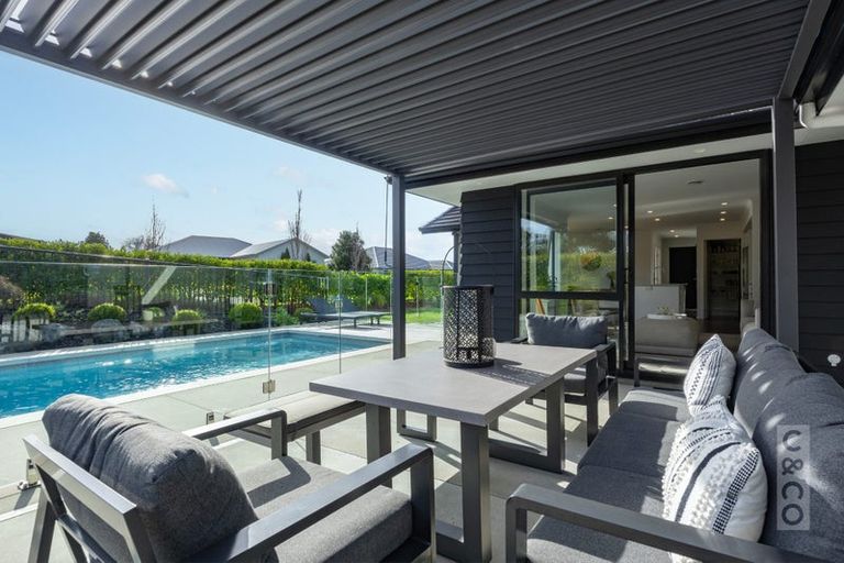 Photo of property in 19 Pohutukawa Parade, Riverhead, 0820