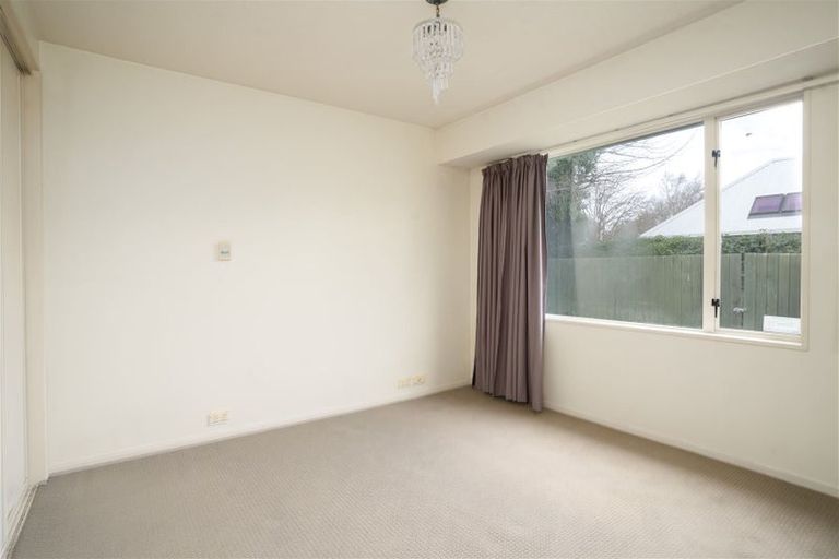 Photo of property in 3a Sealy Place, Bryndwr, Christchurch, 8053