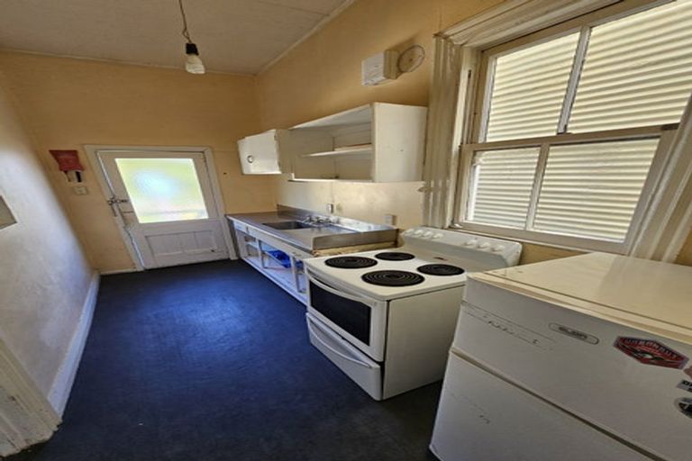 Photo of property in 4 Devon Street, Aro Valley, Wellington, 6021