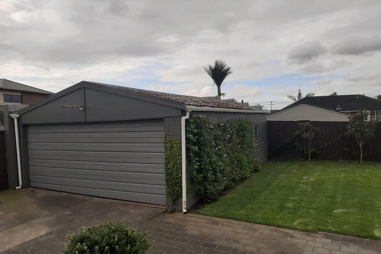 Photo of property in 29 Hallberry Road, Mangere East, Auckland, 2024