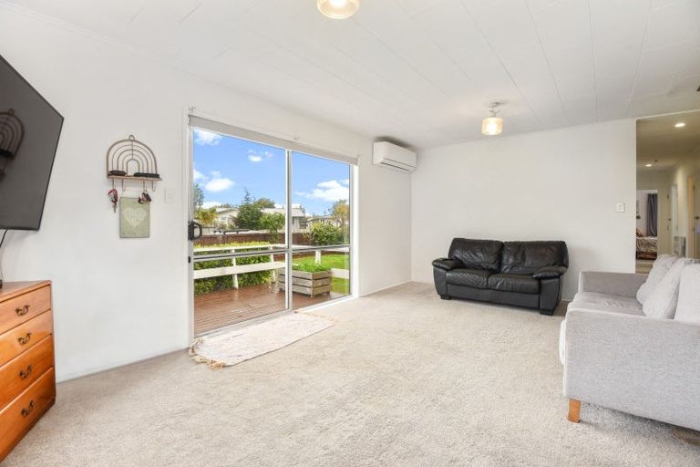 Photo of property in 10 John Road, Fairy Springs, Rotorua, 3015