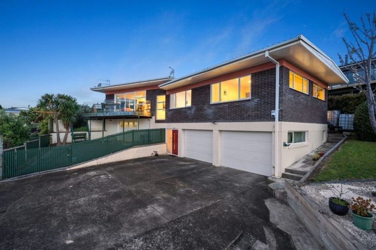 Photo of property in 11 Brooke Road, Red Hill, Papakura, 2110