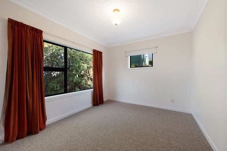 Photo of property in 8 Khyber Road, Seatoun, Wellington, 6022