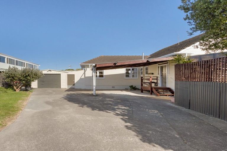Photo of property in 82 Latham Street, Marewa, Napier, 4110