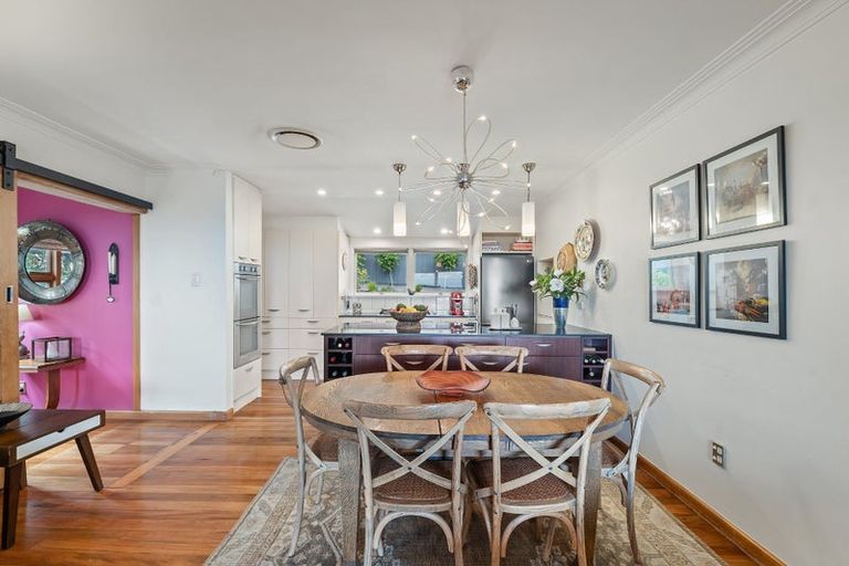 Photo of property in 1/15 Karitane Drive, Cashmere, Christchurch, 8022