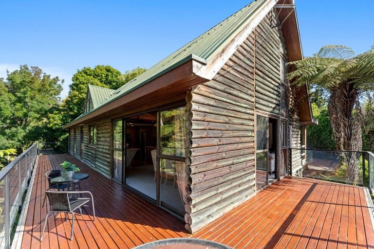 Photo of property in 20 Montressor Place, Howick, Auckland, 2014