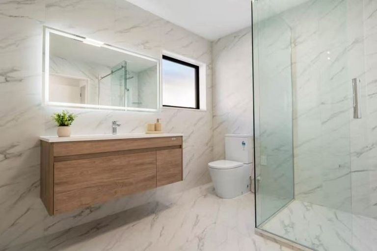 Photo of property in 10 Colum Place, Bucklands Beach, Auckland, 2014