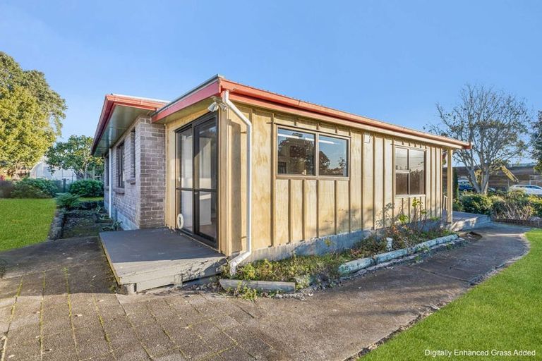 Photo of property in 20 Whakapaki Street, Urenui, 4375