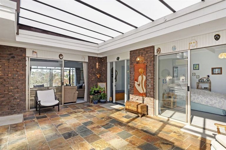 Photo of property in 2/178 Stapleford Crescent, Browns Bay, Auckland, 0630