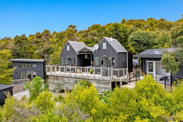 Photo of property in 5 Te Ngahere Lane, Kaiwaka, 0573