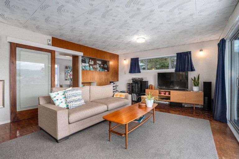 Photo of property in 2 Rondane Place, Tirohanga, Lower Hutt, 5010