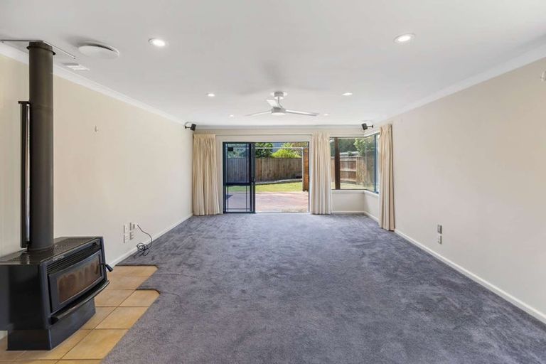 Photo of property in 64 Royal Oak Drive, Kelvin Grove, Palmerston North, 4414