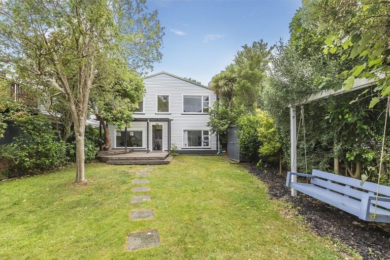 Photo of property in 89b Te Wharepouri Street, Berhampore, Wellington, 6023