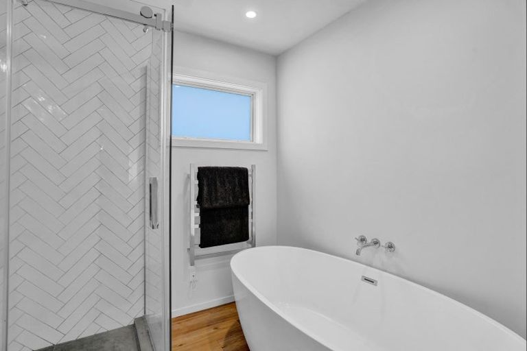 Photo of property in 43 Essex Street, Vogeltown, New Plymouth, 4310