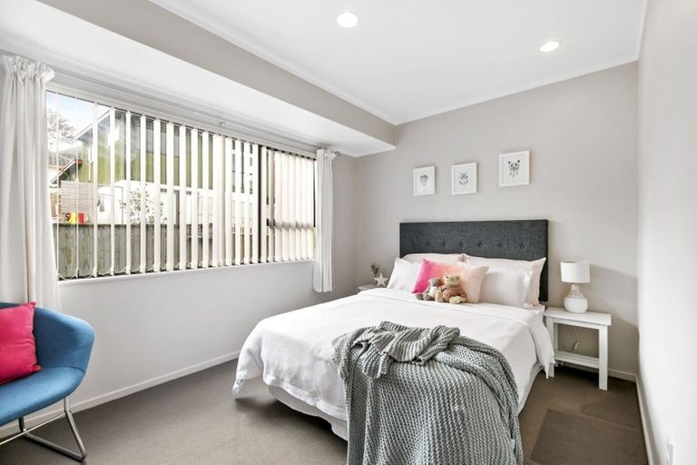 Photo of property in 4/8 City View Terrace, Birkenhead, Auckland, 0626