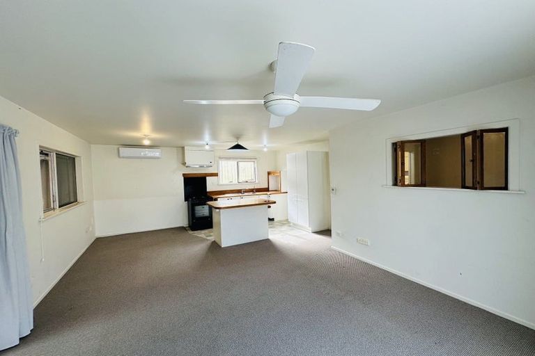 Photo of property in 4 Brian Crescent, Stanmore Bay, Whangaparaoa, 0932