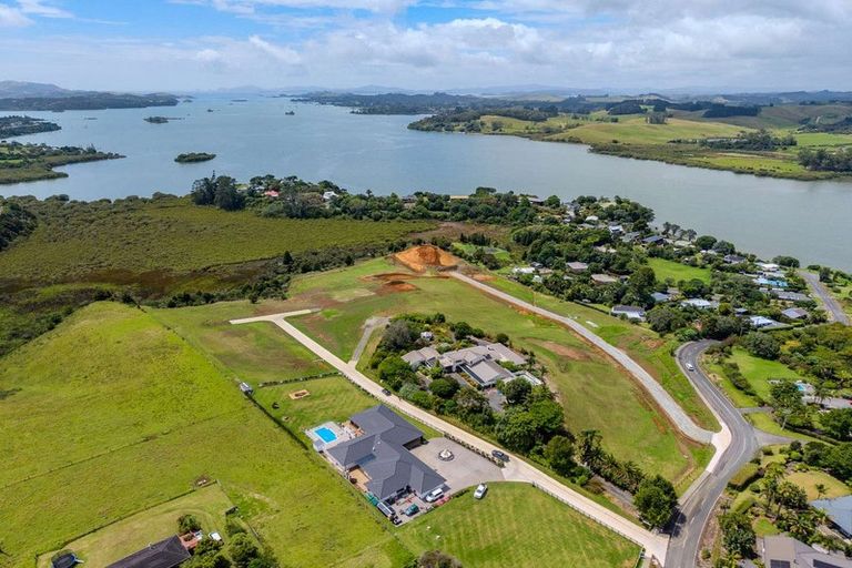 Photo of property in 77 Skudders Beach Road, Kerikeri, 0294