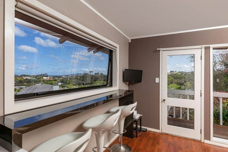 Photo of property in 2 Sandford Street, Campbells Bay, Auckland, 0630