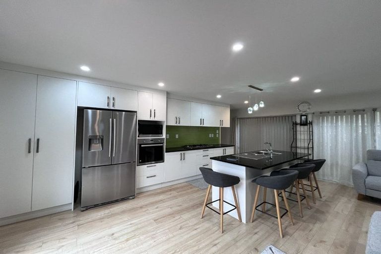 Photo of property in 32 Exler Place, Avondale, Auckland, 0600