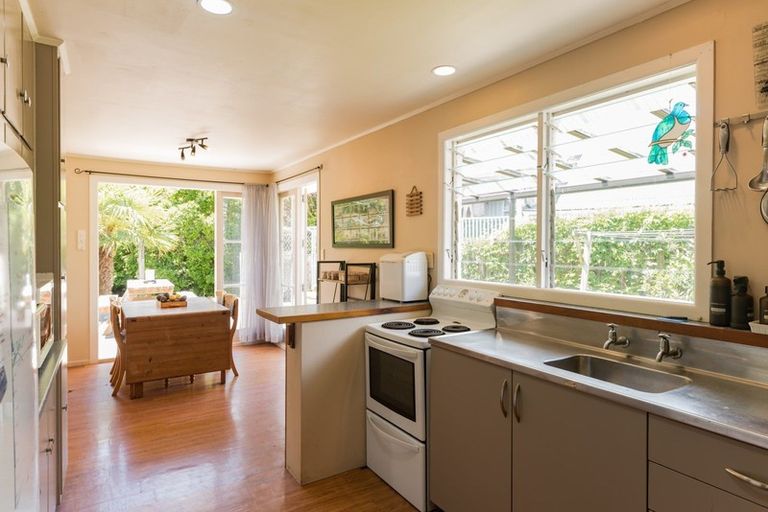 Photo of property in 2 Goffe Drive, Haruru, 0204