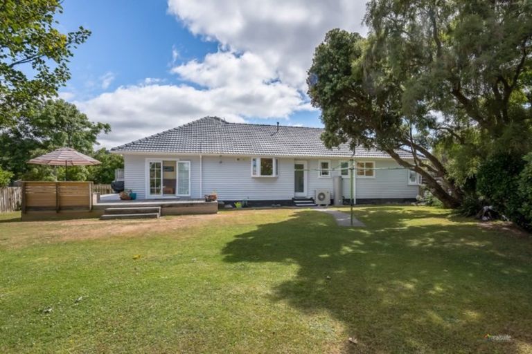Photo of property in 11 Foster Street, Taita, Lower Hutt, 5011