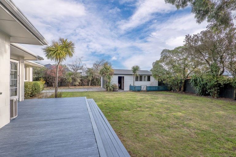 Photo of property in 19 Esk Place, Aranui, Christchurch, 8061