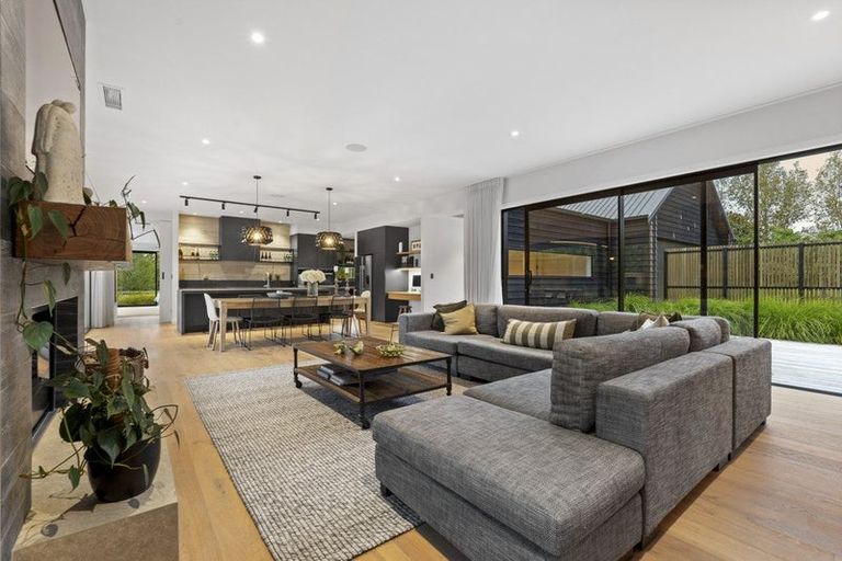 Photo of property in 45 Three Oaks Drive, Dairy Flat, Albany, 0794