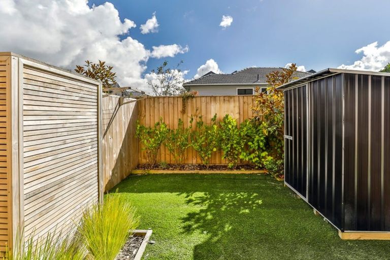 Photo of property in 4/57 Taikata Road, Te Atatu Peninsula, Auckland, 0610