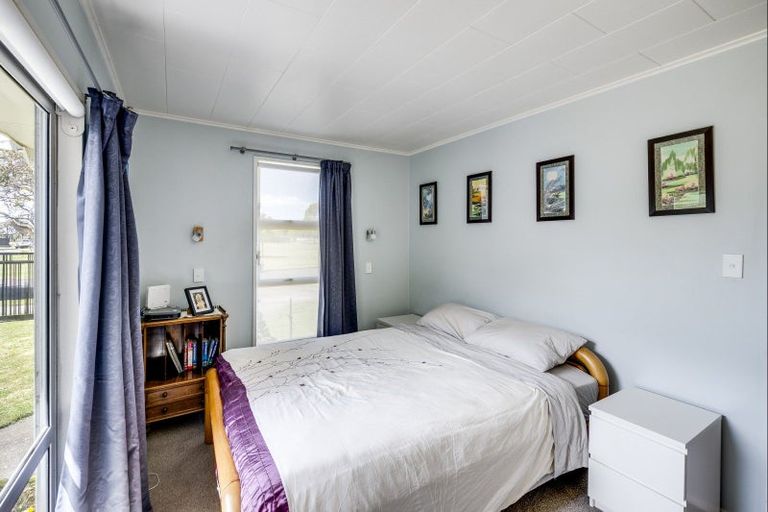 Photo of property in 35 Lichfield Crescent, Tamatea, Napier, 4112