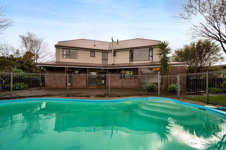 Photo of property in 5a La Salle Drive, Westown, New Plymouth, 4310