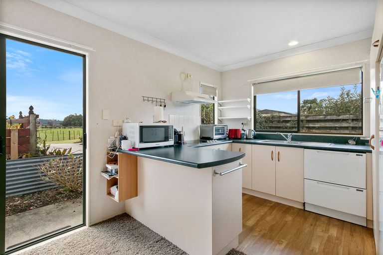 Photo of property in 7c Gledstane Road, Katikati, 3129