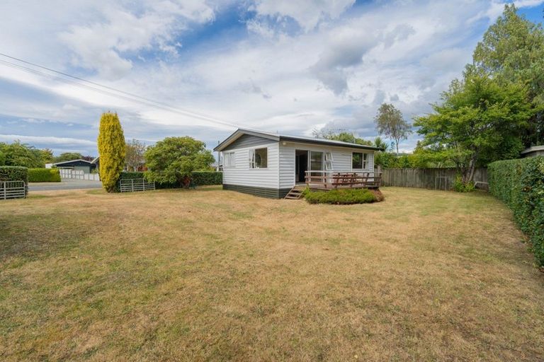 Photo of property in 25 Mckerrow Street, Te Anau, 9600
