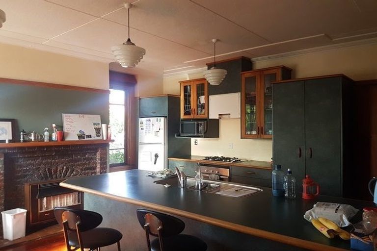 Photo of property in 385 College Street, Hokowhitu, Palmerston North, 4410