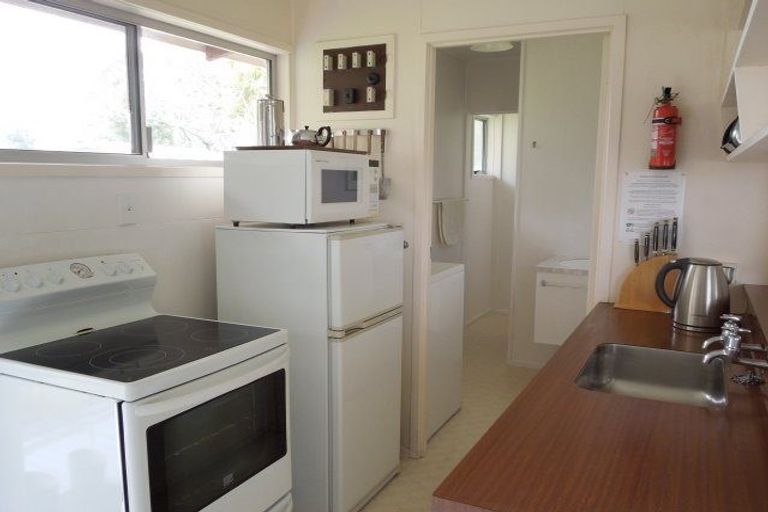 Photo of property in 156 One Tree Point Road, One Tree Point, 0118